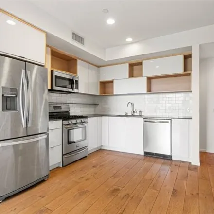 Rent this 2 bed condo on 4038 Redwood Avenue in Los Angeles, CA 90066