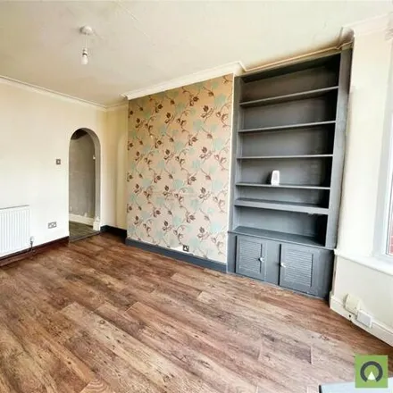 Image 6 - Dalestorth Street, Sutton-in-Ashfield, NG17 4EX, United Kingdom - Townhouse for sale