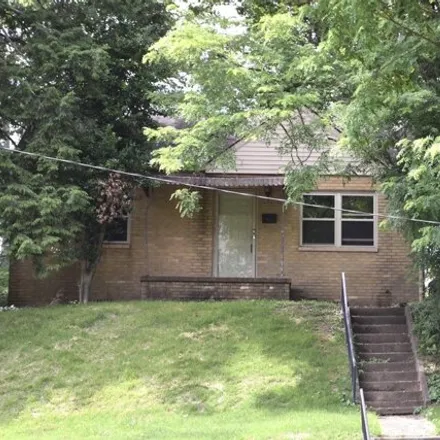 Buy this 3 bed house on 1678 Wiltshire Blvd in Huntington, West Virginia