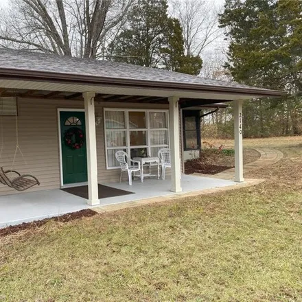 Image 2 - 2144 Lone Wolf Drive, Crawford County, MO 65453, USA - House for sale