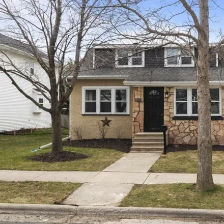 Buy this 3 bed house on 364 South Ontario Street in De Pere, WI 54115