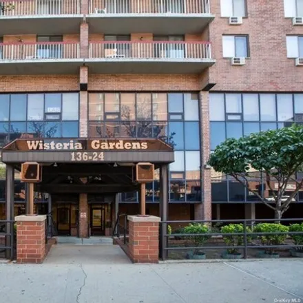 Buy this 2 bed condo on 136-28 Maple Avenue in New York, NY 11355