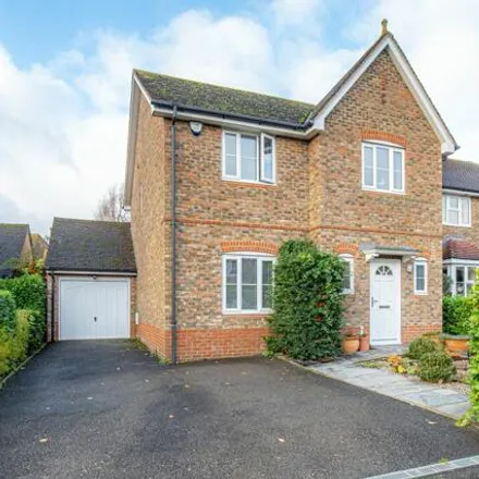 Buy this 4 bed house on Dexter Close in Ashford, TN25 4QG