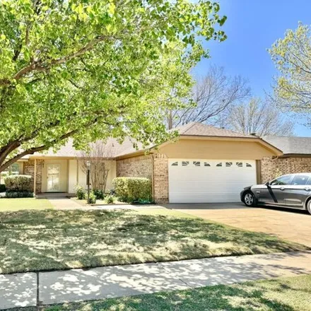 Buy this 3 bed house on 5507 86th Street in Lubbock, TX 79424