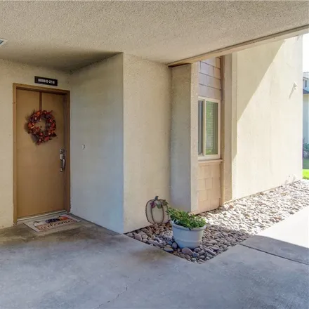 Image 4 - 8877 Lauderdale Court, Huntington Beach, CA 92646, USA - Condo for sale