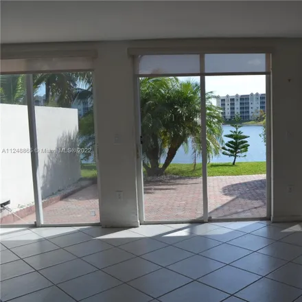 Image 9 - 6299 Northwest 109th Avenue, Doral, FL 33178, USA - Townhouse for rent