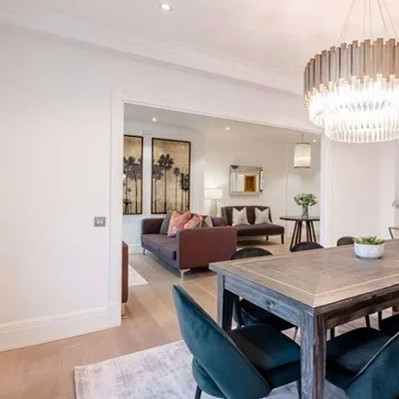 Image 2 - Strathmore Court, 143 Park Road, London, NW8 7HT, United Kingdom - Apartment for rent