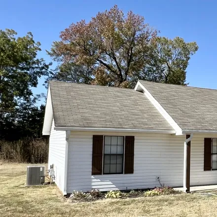 Buy this 3 bed house on Lauderdale County in Tennessee, USA