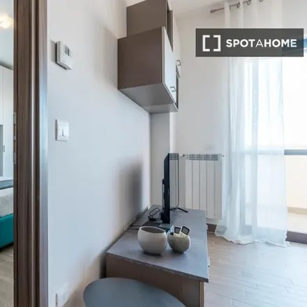 Image 3 - Via Luigi De Marchi, 00143 Rome RM, Italy - Apartment for rent