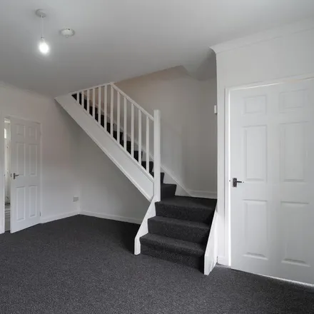 Image 3 - Middle Terrace, Tylorstown, CF43 3ET, United Kingdom - Townhouse for rent