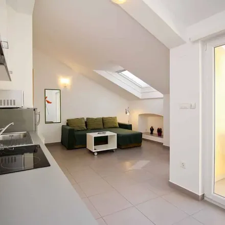 Image 7 - 51521, Croatia - Apartment for rent