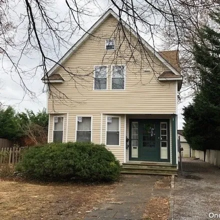 Rent this 1 bed house on 110 Franklin Street in Village of Northport, NY 11768