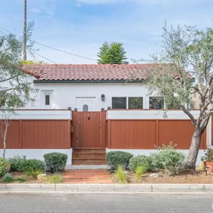 Image 2 - 7469 Rosewood Avenue, Los Angeles, CA 90036, USA - House for rent