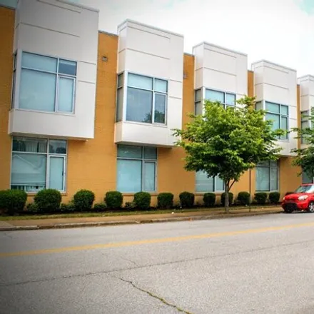 Buy this 1 bed condo on 968 New York Street in Memphis, TN 38104