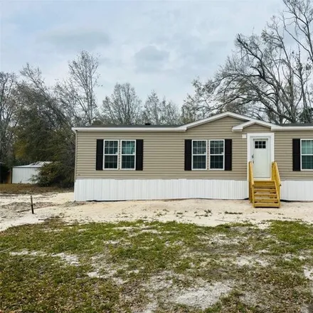 Buy this studio apartment on 22532 CR 250 in Dowling Park, Suwannee County