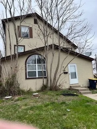Buy this studio house on 3762 East 9th Street in Kansas City, MO 64124