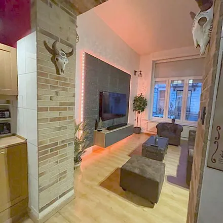 Rent this 2 bed apartment on Rue Charles Quint - Keizer Karelstraat 64 in 1000 Brussels, Belgium