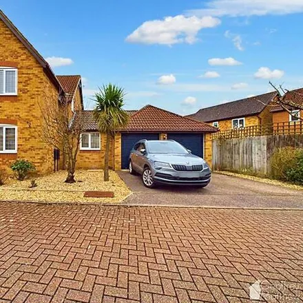 Buy this 4 bed house on Gordian Way in Stevenage, SG2 7QF