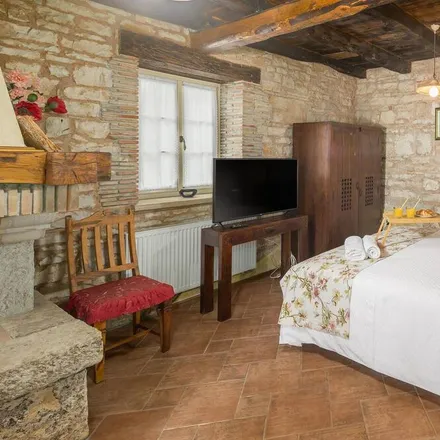 Image 7 - Tinjan, Istria County, Croatia - House for rent