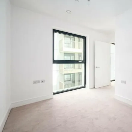 Image 8 - Heygate Street, Londres, London, Se17 - Apartment for rent