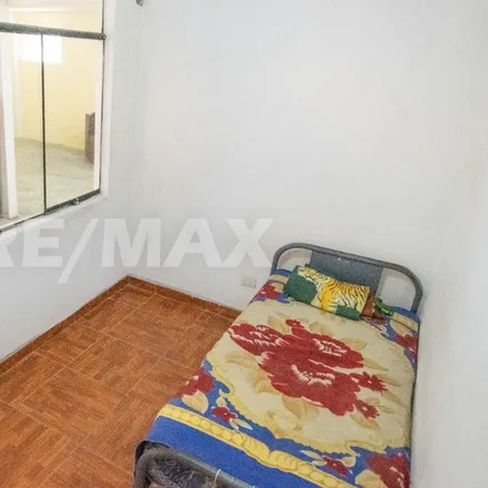 Buy this 3 bed apartment on Avenida Tantamayo in Barrio Obrero Industrial, Lima Metropolitan Area 15306