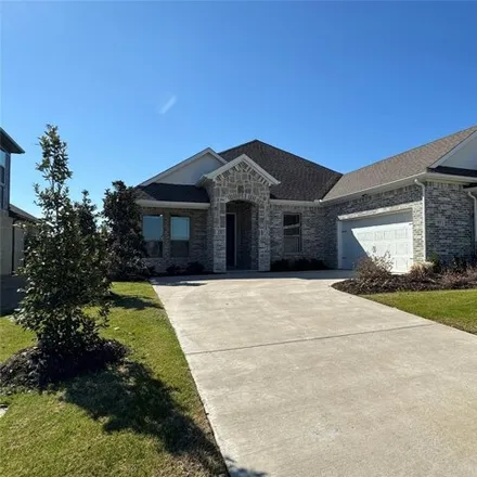 Rent this 4 bed house on Bowling Green Avenue in Red Oak, TX 75154