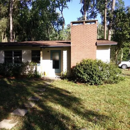 Rent this 3 bed house on 914 Northeast 7th Place in Gainesville, FL 32601