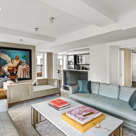 Rent this 3 bed apartment on 15 East 61st Street in New York, NY 10065