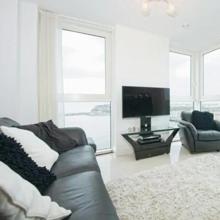 Image 4 - Pendeen House, Butetown Link, Cardiff, CF11 0AW, United Kingdom - Apartment for sale