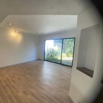 Buy this studio house on Privada Fresnos in Delegación Félix Osores, 76100 Querétaro