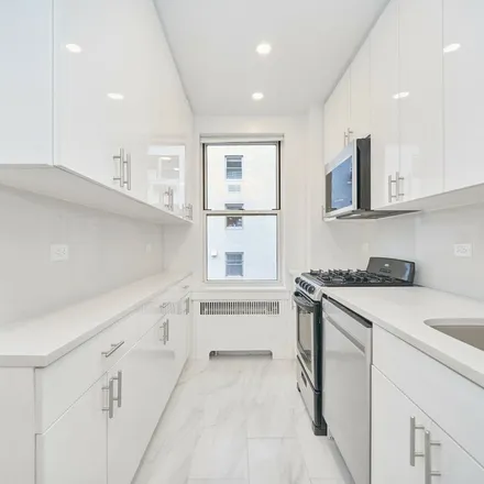Rent this 2 bed apartment on 50 E East 78th Street in New York, NY 10075