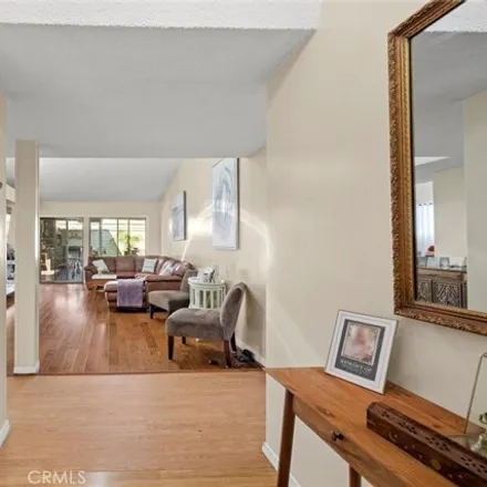 Image 4 - 6501 Ensign Avenue, Los Angeles, CA 91606, USA - House for sale