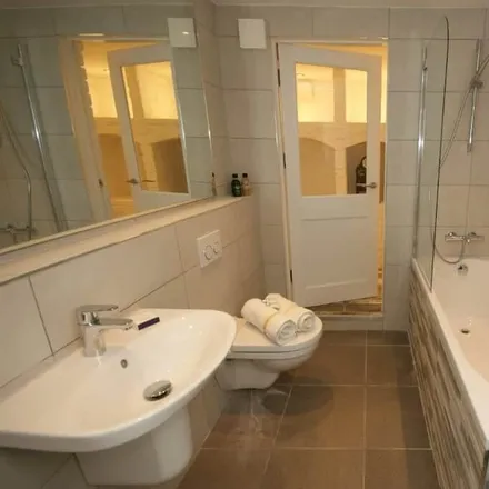 Rent this 2 bed apartment on Royal Leamington Spa in CV31 3PP, United Kingdom