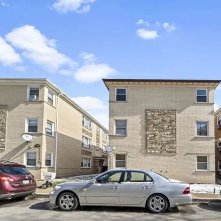 Buy this 2 bed condo on 3115 North Nashville Avenue in Chicago, IL 60634