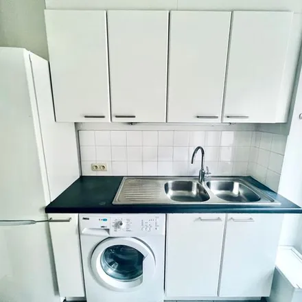 Rent this 1 bed apartment on North–South Axis in Quai de Willebroeck - Willebroekkaai, 1000 Brussels