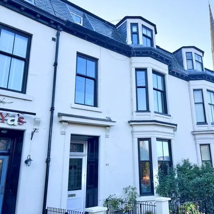 Image 1 - Hotel Albion, 405 North Woodside Road, Queen's Cross, Glasgow, G20 6NN, United Kingdom - Townhouse for rent