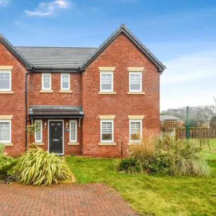 Buy this 5 bed house on Stonechat Drive in Melling Mount, L31 1LN