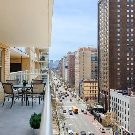 Image 8 - 305 East 24th Street, New York, NY 10010, USA - Apartment for sale