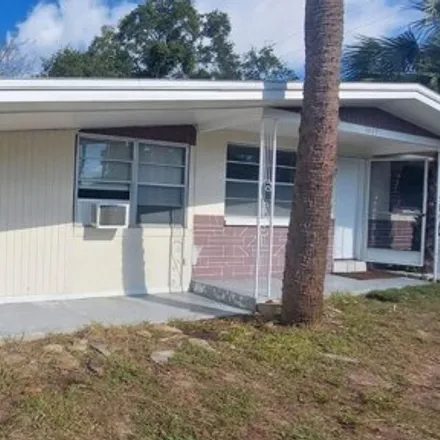 Rent this 3 bed house on 1527 11th Street in Palm Harbor, FL 34683