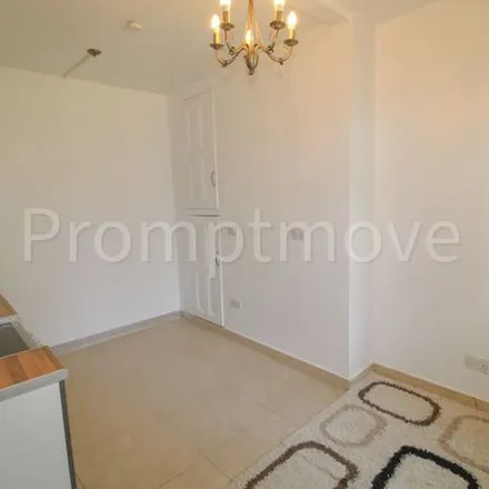 Rent this 1 bed apartment on Moor Street in Luton, LU1 1HP