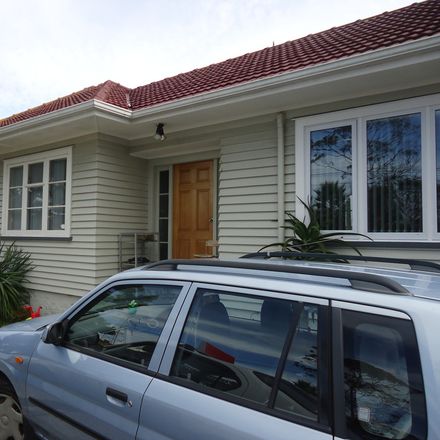 Rent this 1 bed house on Whau in New Lynn, AUCKLAND