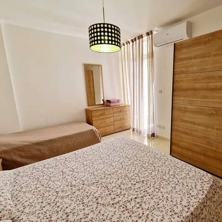 Rent this 2 bed apartment on Triq San Pawl il-Baħar in Saint Paul's Bay, SPB 9028