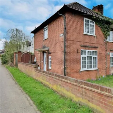 Buy this 4 bed duplex on 112 The Harebreaks in North Watford, WD24 6HU