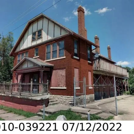 Buy this 6 bed house on 376 Wilson Avenue in Columbus, OH 43205