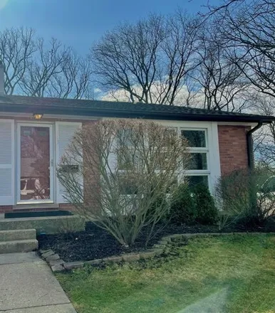 Buy this 2 bed house on Northbrook Bank & Trust in 1100 Waukegan Road, Northbrook