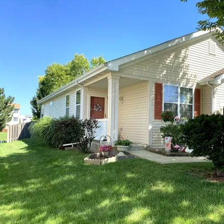 Buy this 3 bed house on 16225 Michigan Court in Crest Hill, IL 60403