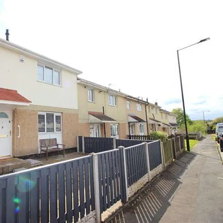 Rent this 3 bed townhouse on Howbeck Drive in Edlington, DN12 1PW
