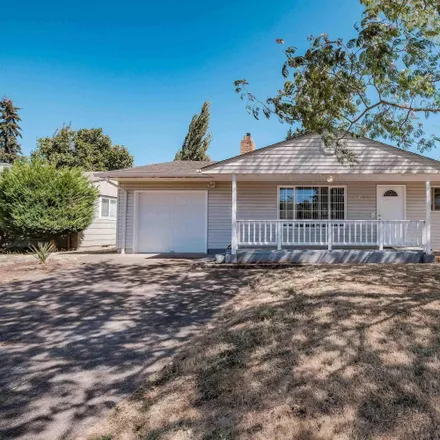 Buy this 3 bed house on 1435 Madison Street Southeast in Albany, OR 97322