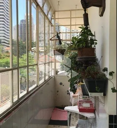 Buy this 2 bed apartment on Rua Topázio 488 in Liberdade, São Paulo - SP