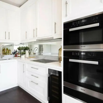 Rent this 3 bed room on 21-22 Prince of Wales Terrace in London, W8 5PQ